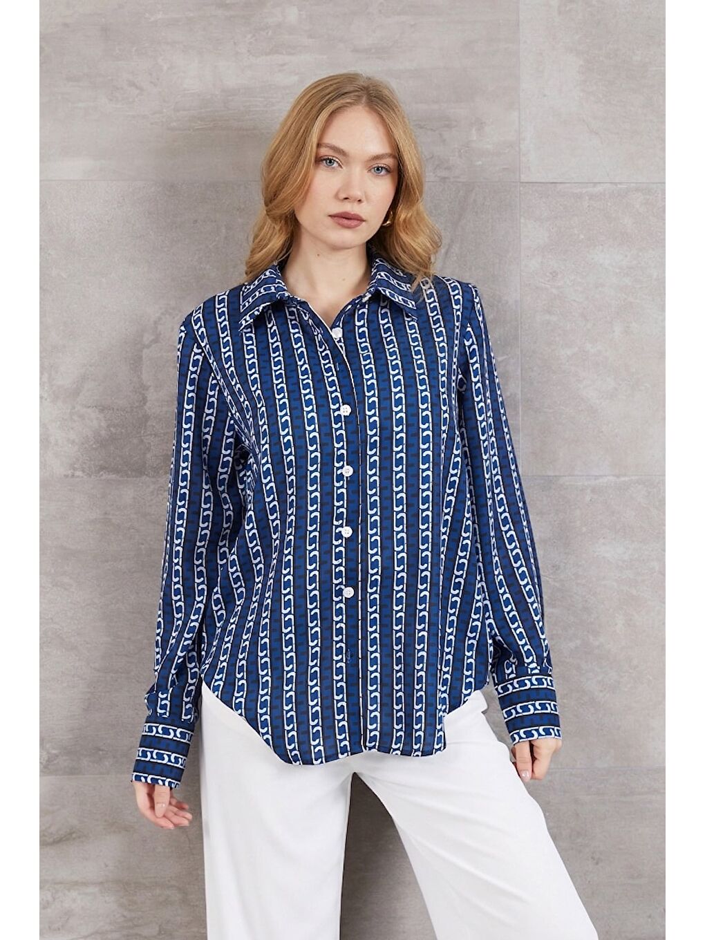 Mavi Çizgili Oversize Gömlek