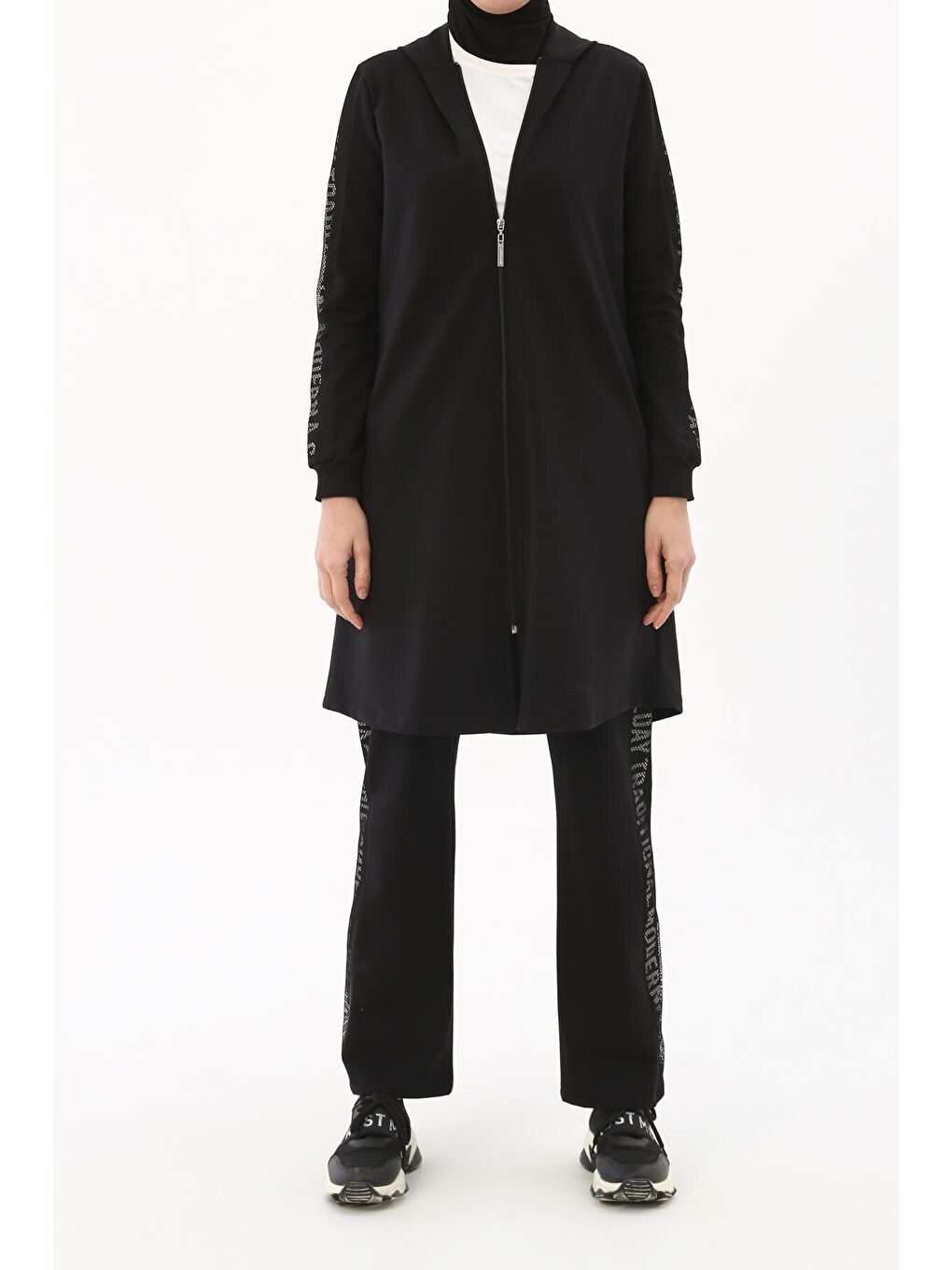 Siyah Baskılı Fileli Eşofman Takımı-1