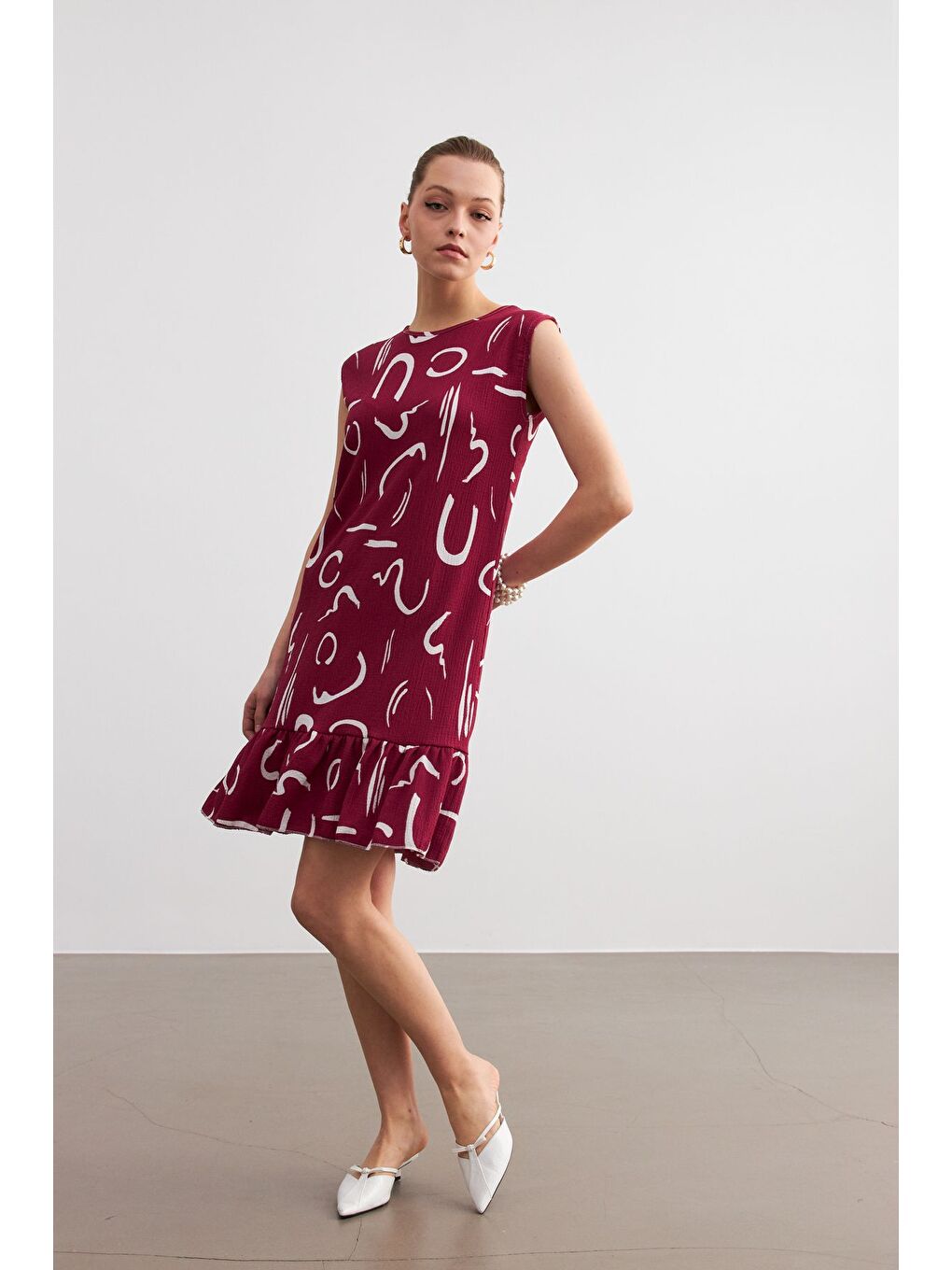 Kadın Bordo Desenli Kolsuz Mini Krinkıl Elbise-3