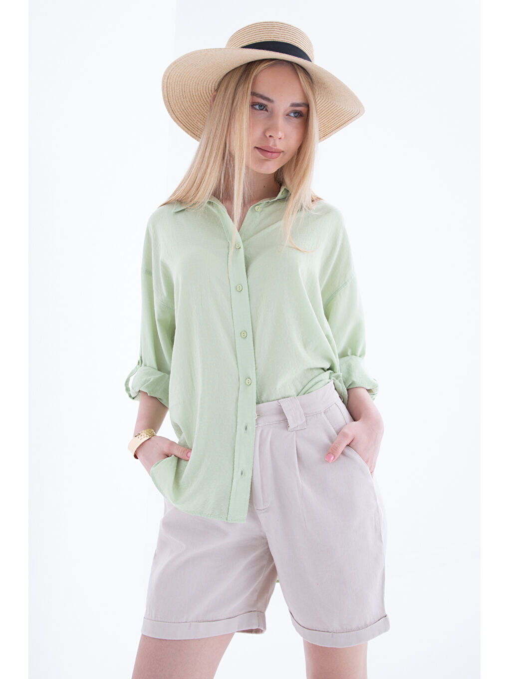 Yeşil Pamuklu Comfort Fit Önü Kısa Arkası Uzun Gömlek 25Y0051K1-1