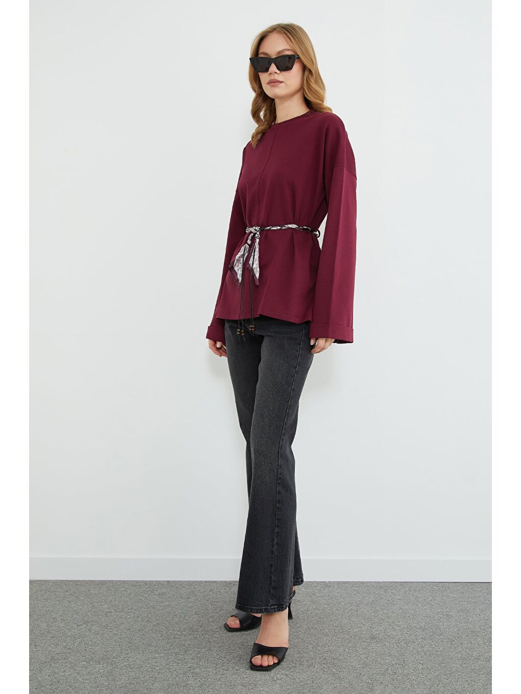 Bordo Fullamodest Kemerli Yırtmaçlı Geniş Kol Tunik-2