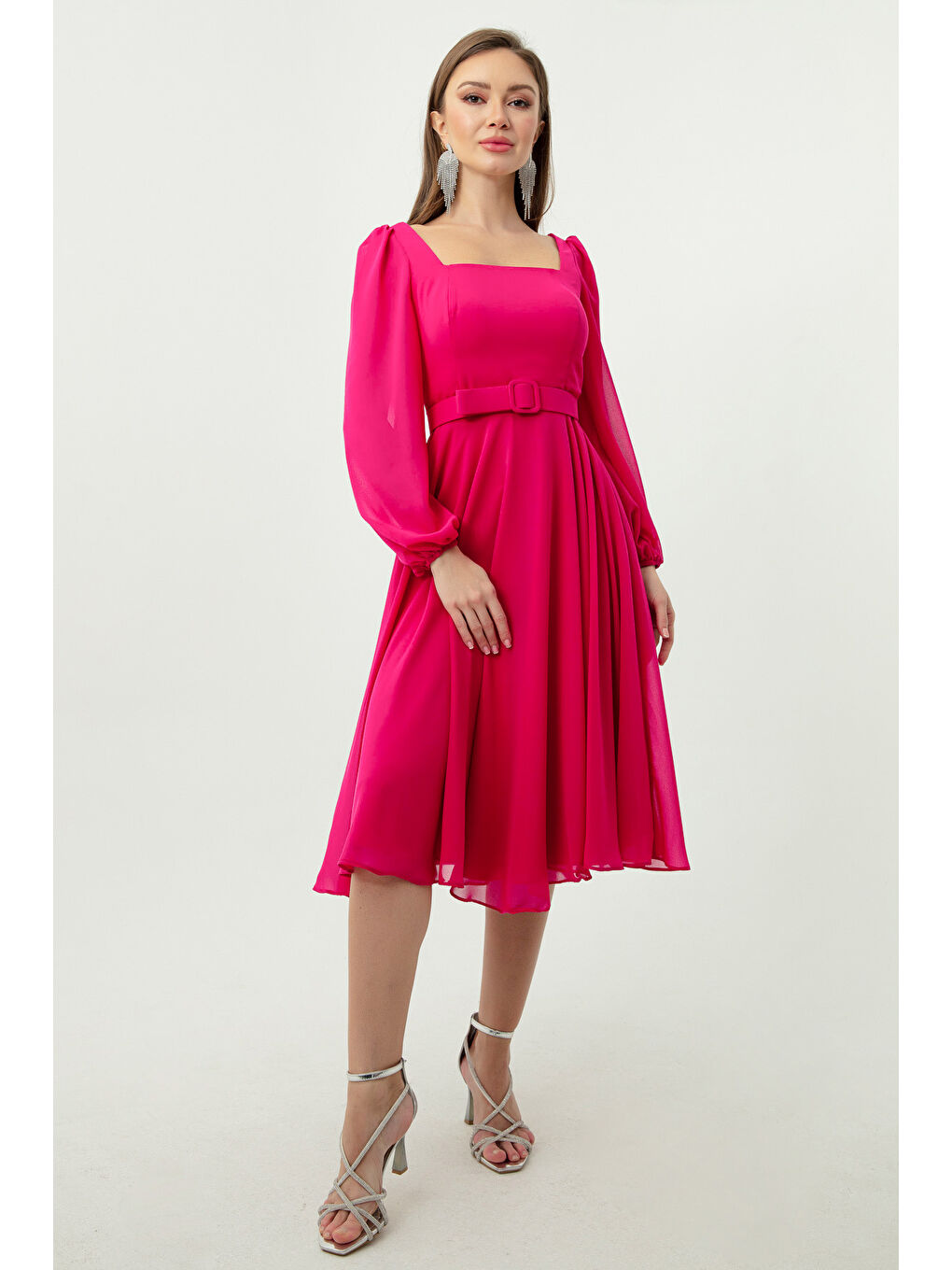 Kadın Fuşya Kare Yaka Kemerli Midi Şifon Abiye Elbise-1