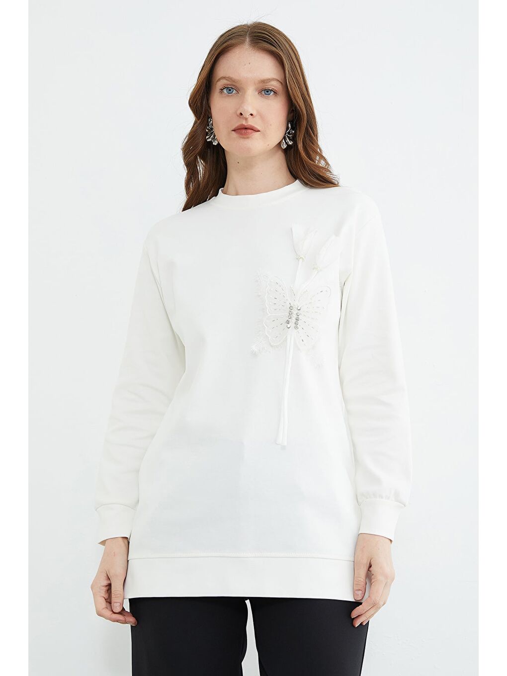Ekru Fullamodest Kelebek Nakışlı Taşlı Bisiklet Yaka Tunik