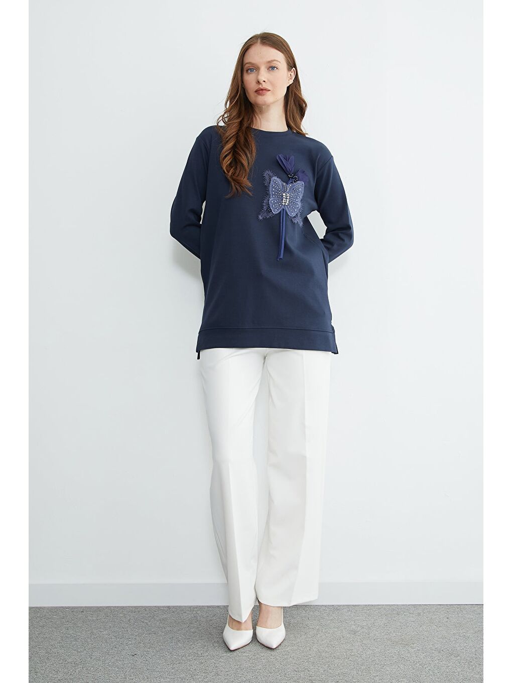 Lacivert Fullamodest Kelebek Nakışlı Taşlı Bisiklet Yaka Tunik-2