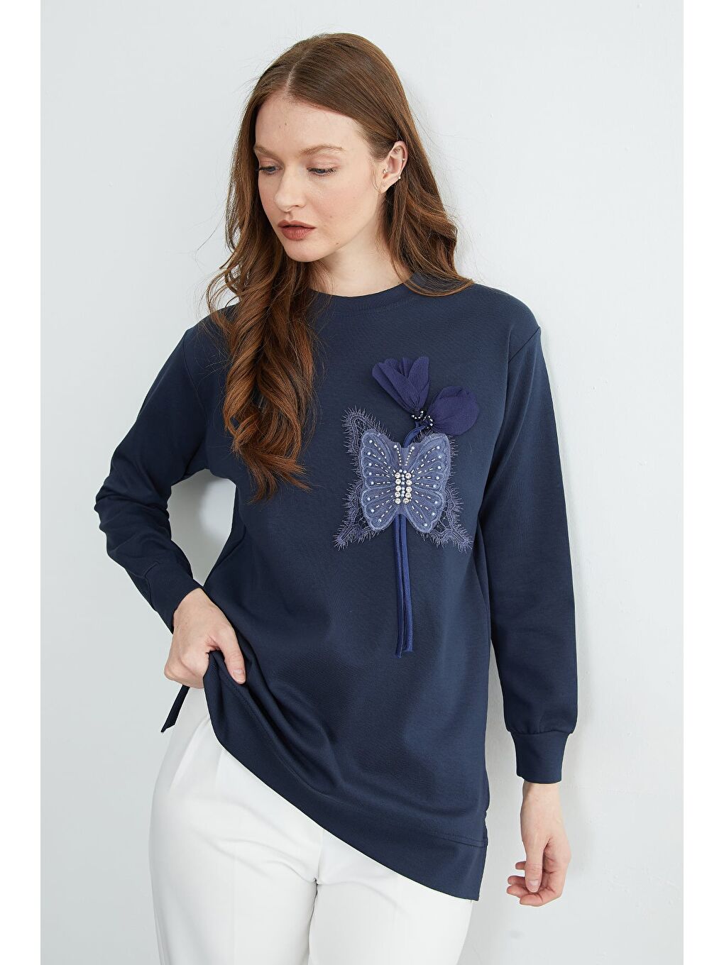 Lacivert Fullamodest Kelebek Nakışlı Taşlı Bisiklet Yaka Tunik-4