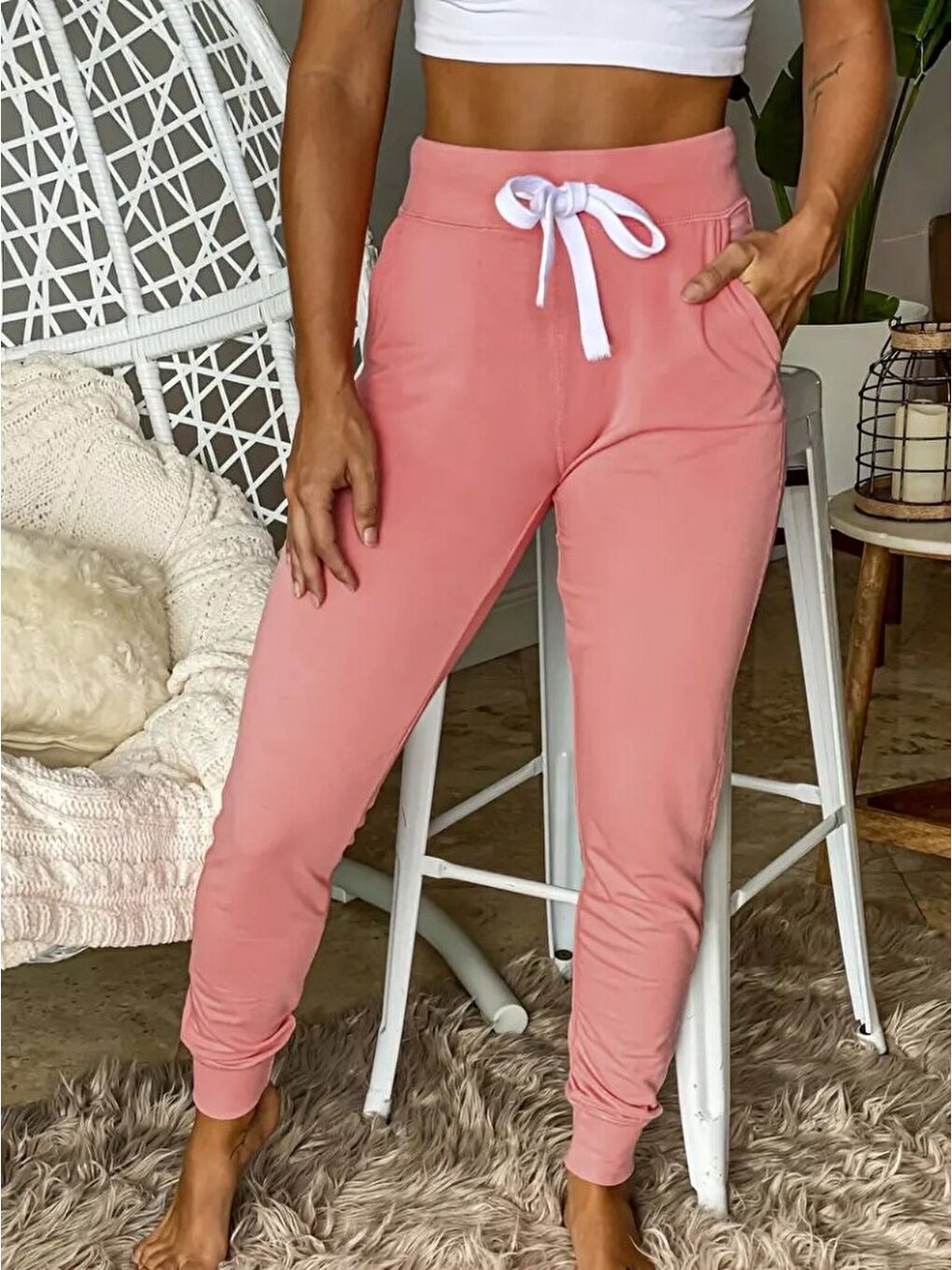 Pembe Kadın Kısa Kollu Madonna Yaka Viskon Crop Bluz Cepli Iki Iplik Eşofman Takım-2