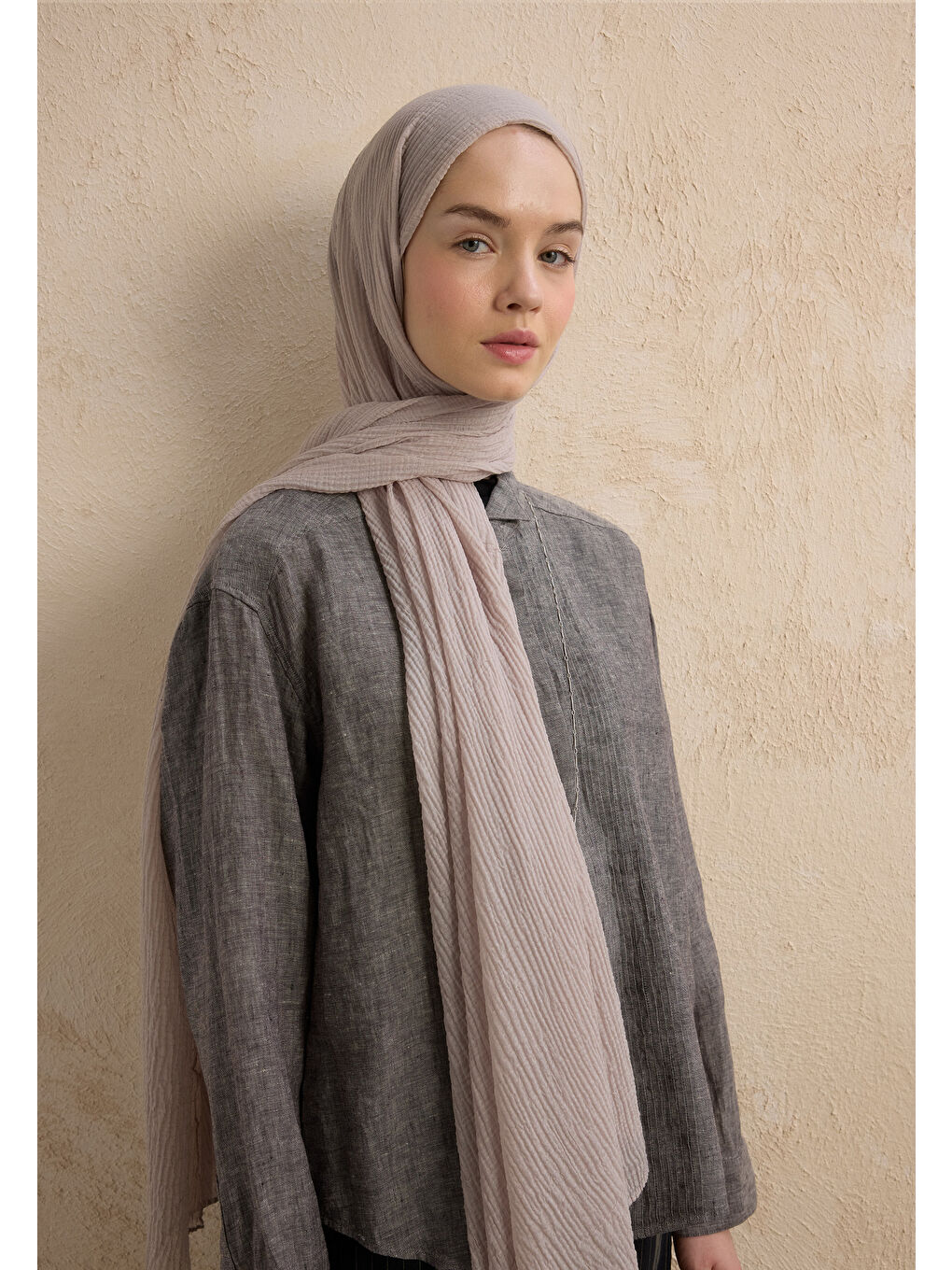 Gri Modal Krinkıl Şal Gümüş-3