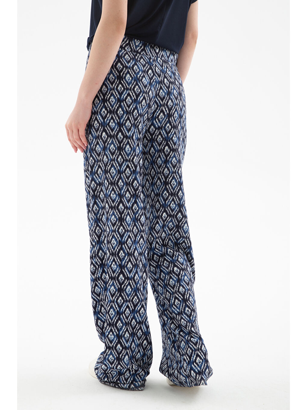 Mavi Desenli Regular Fit Yüksek Bel Bol Paça Pantolon 25Y0179K1-4