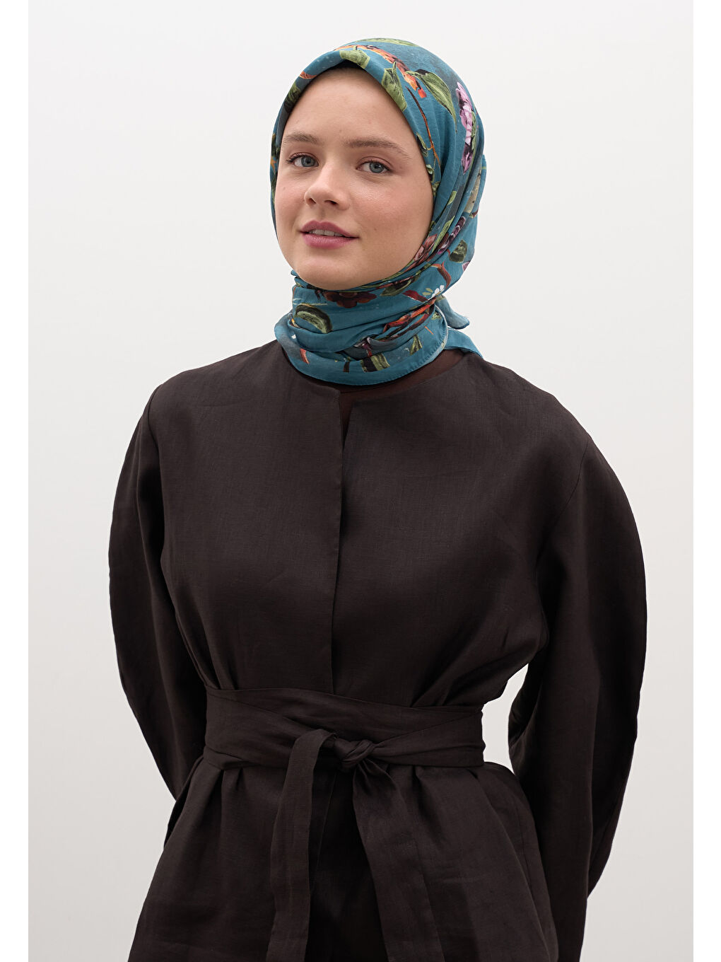 Flower Rain Desen Pamuklu Viskon Eşarp Mavi-1