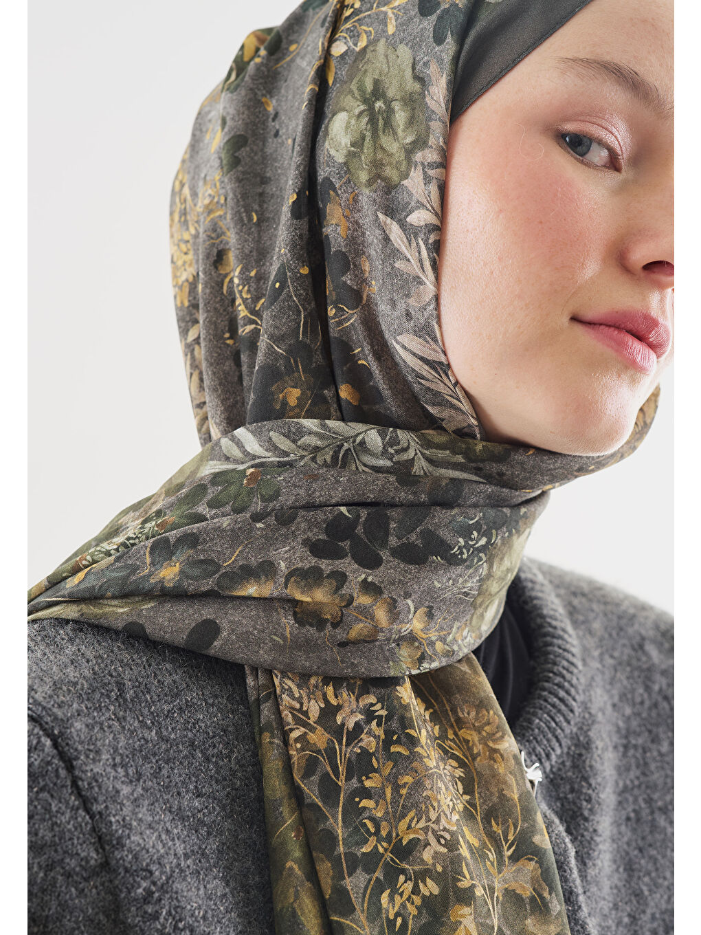Gri SOFT HIBISCUS DESENLİ PAMUK VİSKON ŞAL FÜME-3