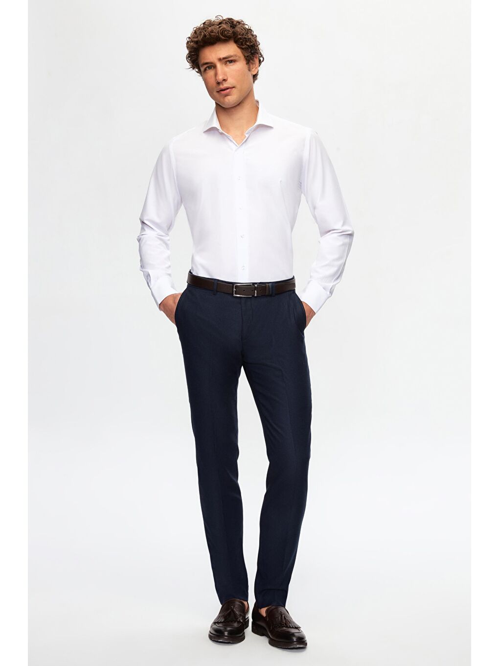 Slim Fit Beyaz İtalyan Yaka Dar Kesim Klasik Kravatlık Uzun Kol Kolay Ütülenebilir Gömlek-5