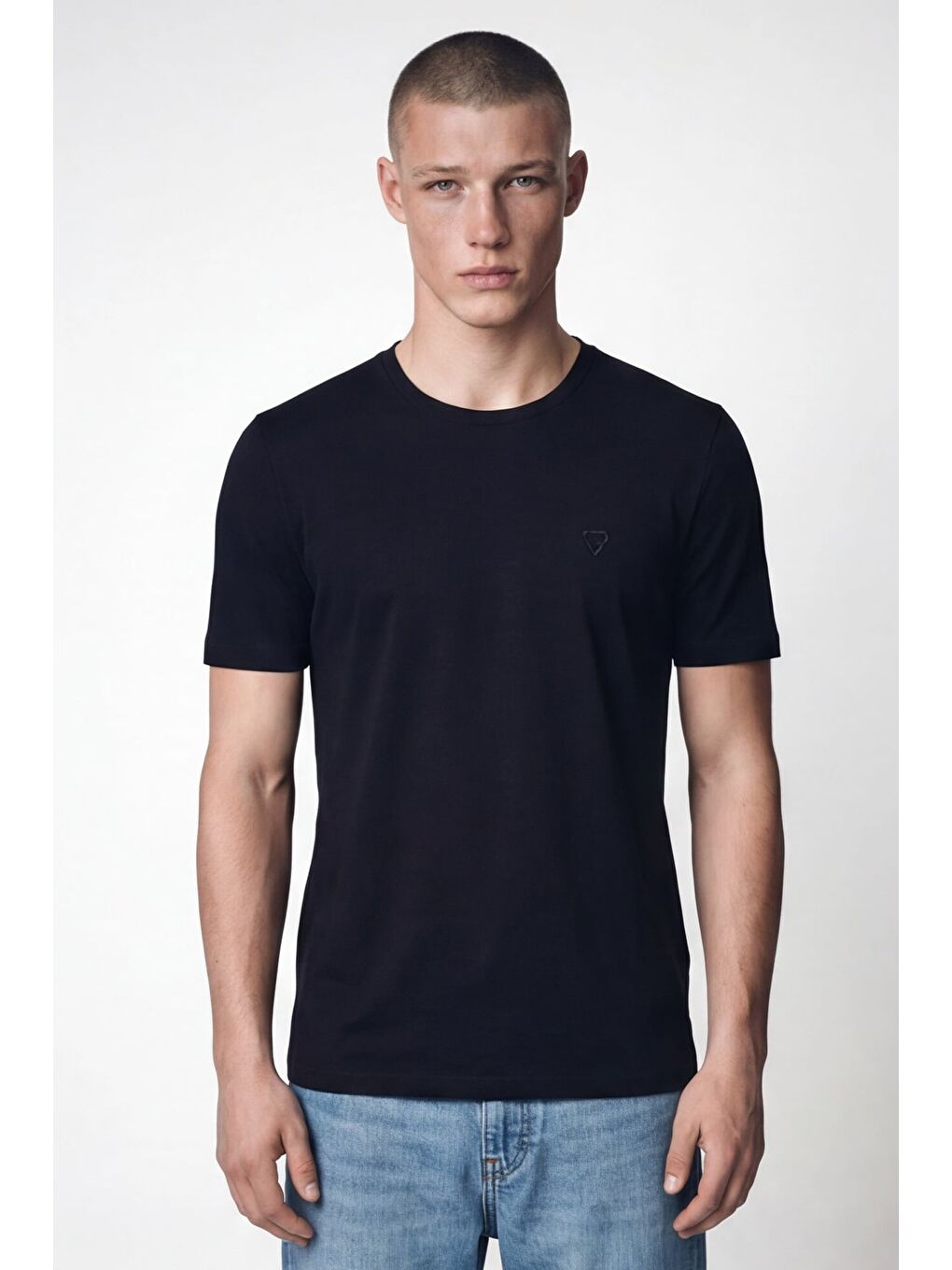 Giotelli Erkek Siyah Dar Kesim Slim Fit %100 Pamuk Bisiklet Yaka Tişört