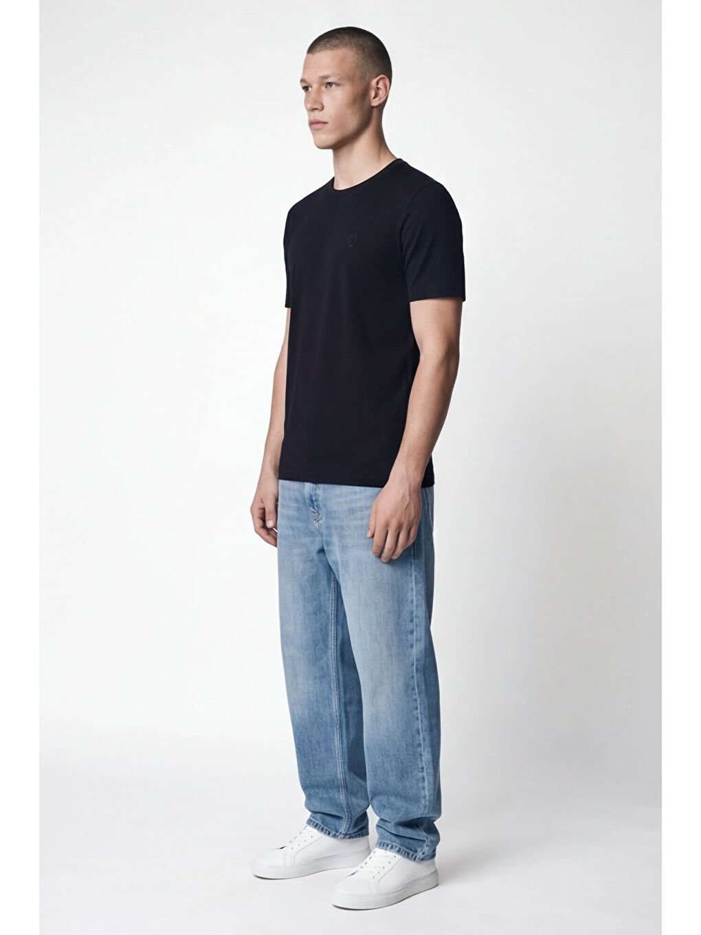 Giotelli Erkek Siyah Dar Kesim Slim Fit %100 Pamuk Bisiklet Yaka Tişört-2