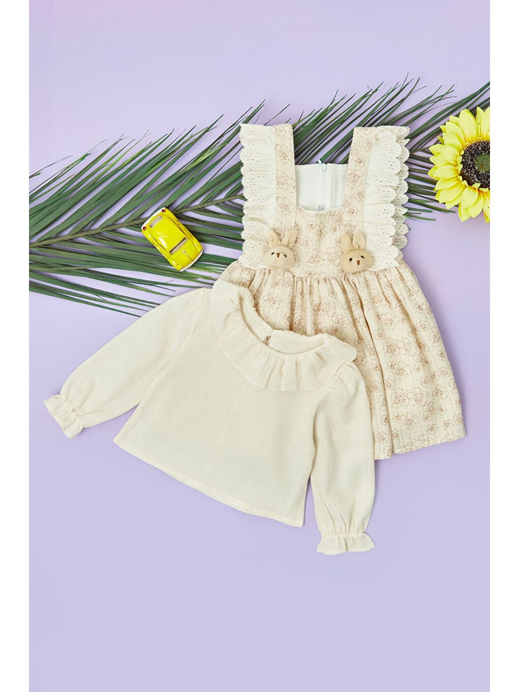 Bej Tavşan Aksesuar Detaylı Gömlekli Kız Çocuk Elbise-3