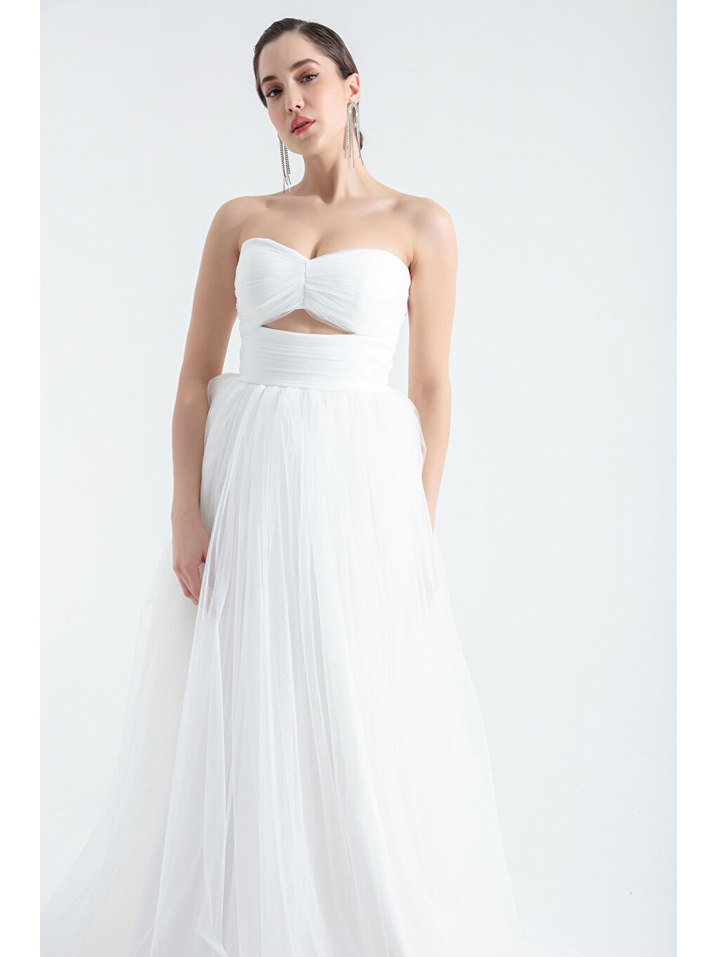 Kadın Beyaz Straplez Tül Abiye Elbise-1