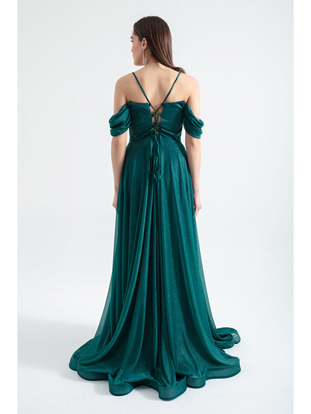 Kadın Zümrüt Yeşili Askılı Simli Uzun Kloş Abiye Elbise-4