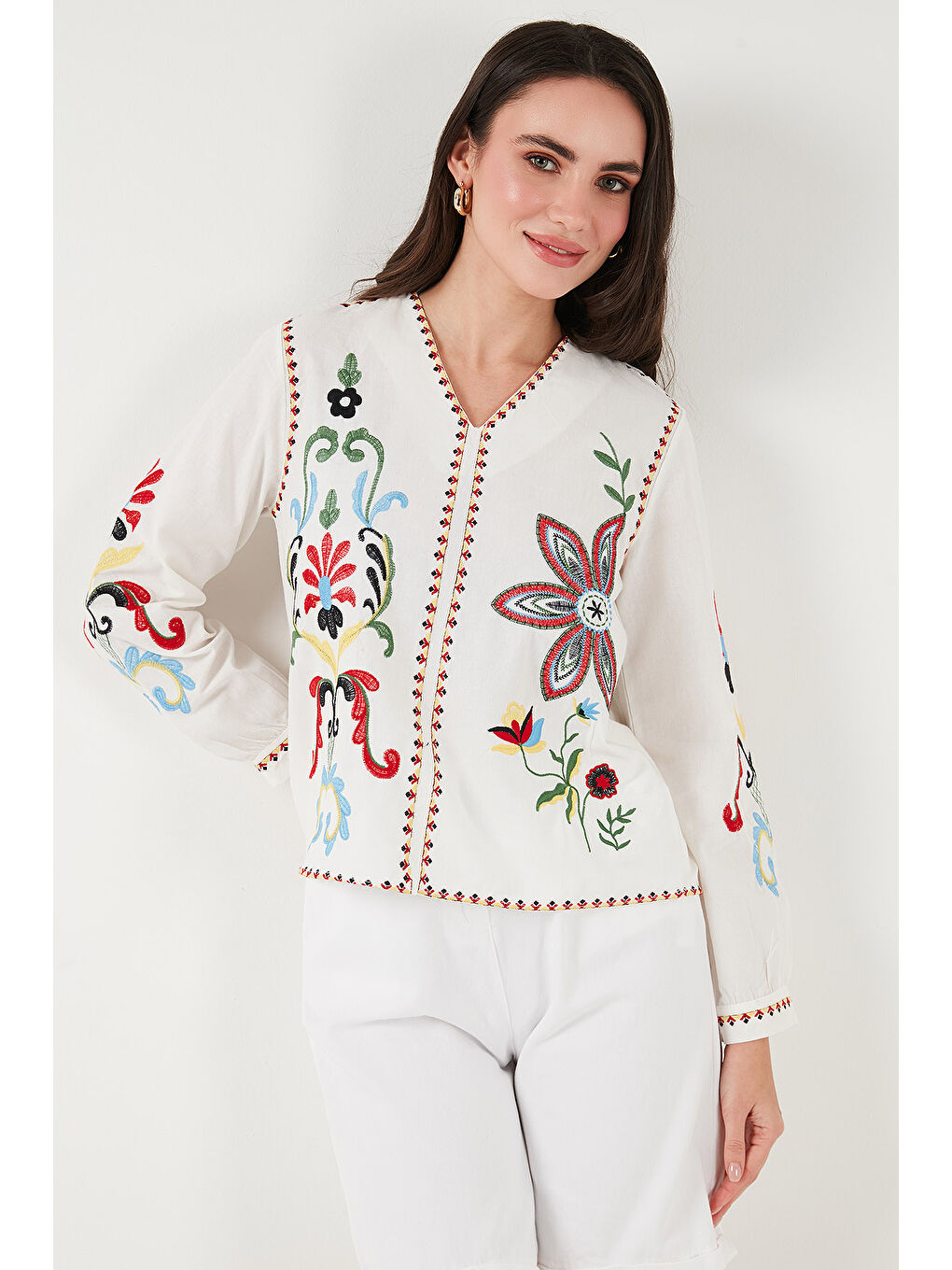 Lela Ekru Pamuklu Nakış İşlemeli Oversize Fit V Yaka Bluz 676254 - 4
