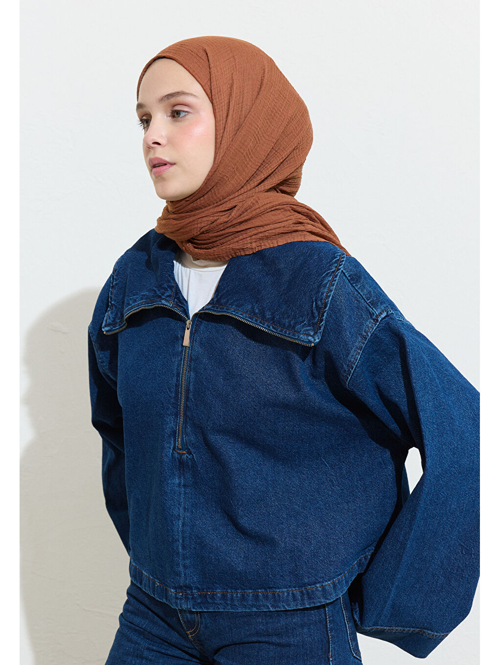 Kahverengi Modal Krinkıl Şal Ağaç Kabuğu