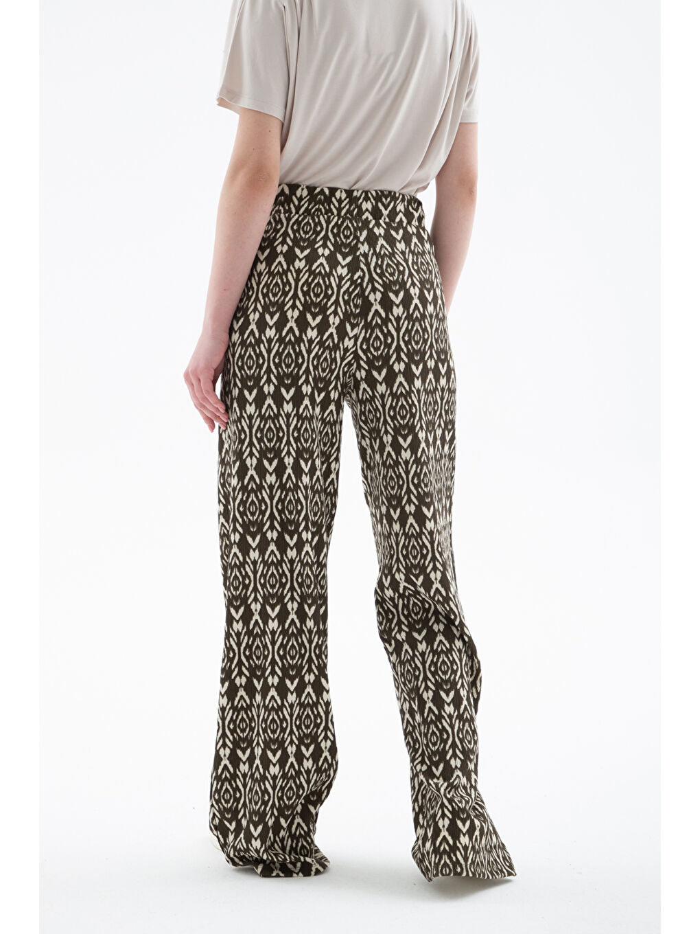 Yeşil Desenli Regular Fit Yüksek Bel Bol Paça Pantolon 25Y0179K1-4