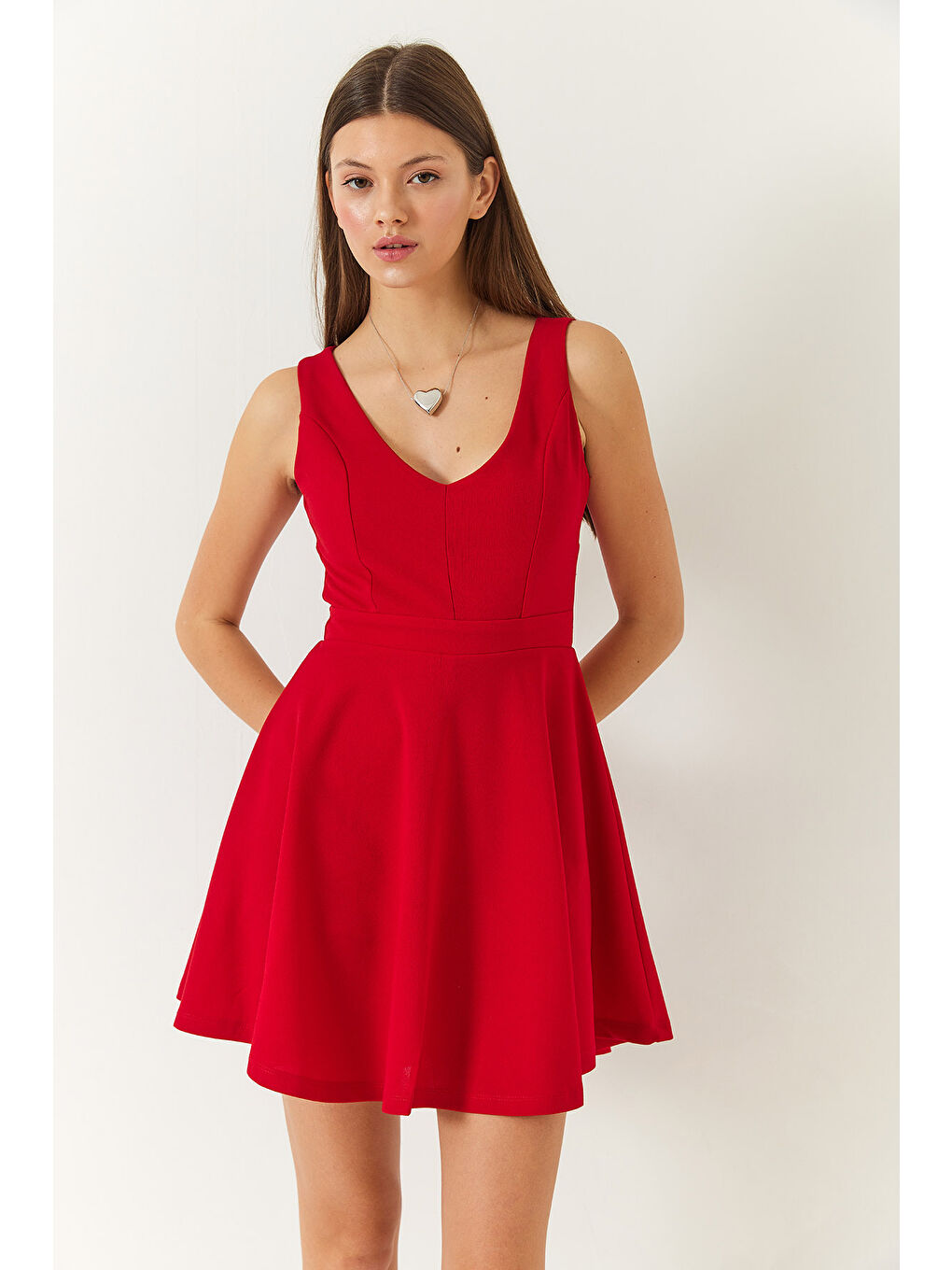 Kırmızı Kadın V Yaka Sırt Dekolteli Mini Elbise-2