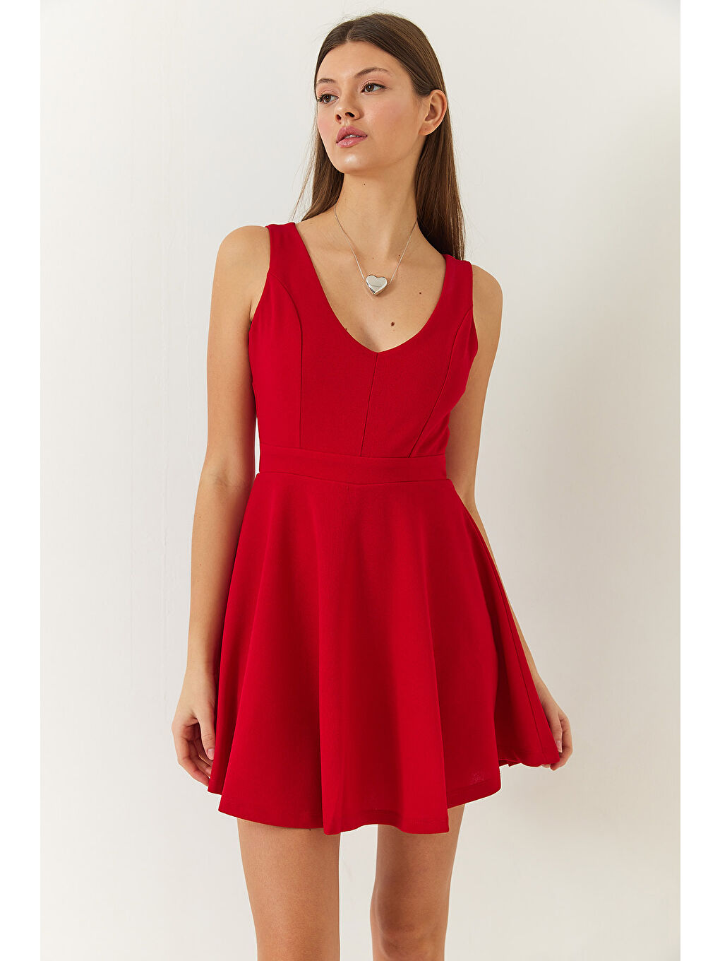 Kırmızı Kadın V Yaka Sırt Dekolteli Mini Elbise-3