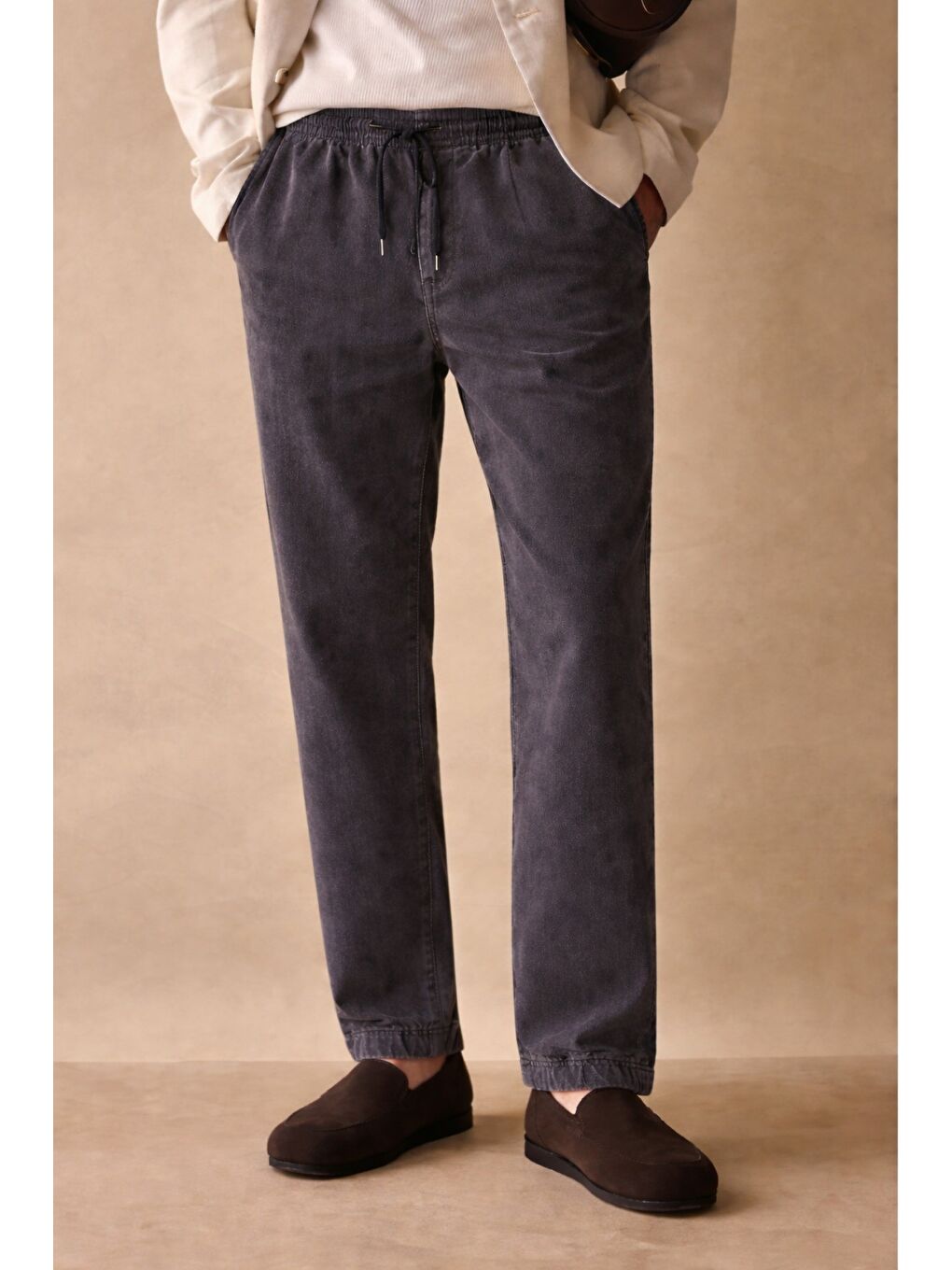 Gri Füme Renk Erkek Yazlık Keten Karışımı Relaxed Pantolon