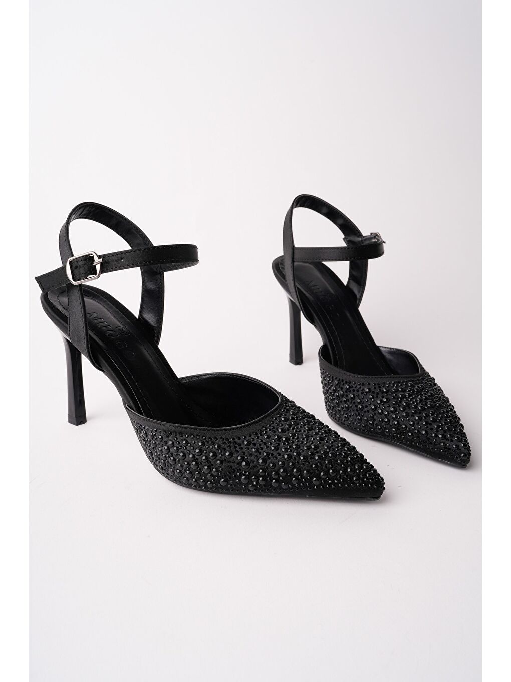 Siyah CLUJ İnci Taş İşlemeli Sivri Burun Bilekten Bantlı Kadın Abiye Topuklu Ayakkabı-1