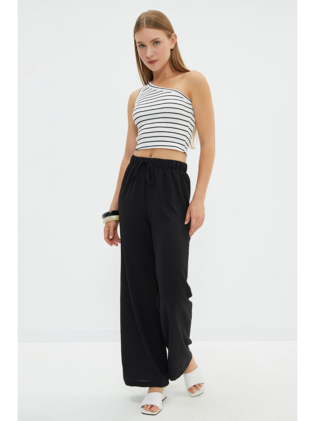 Siyah Beli Lastikli Ayrobin Kumaş Pantolon-4