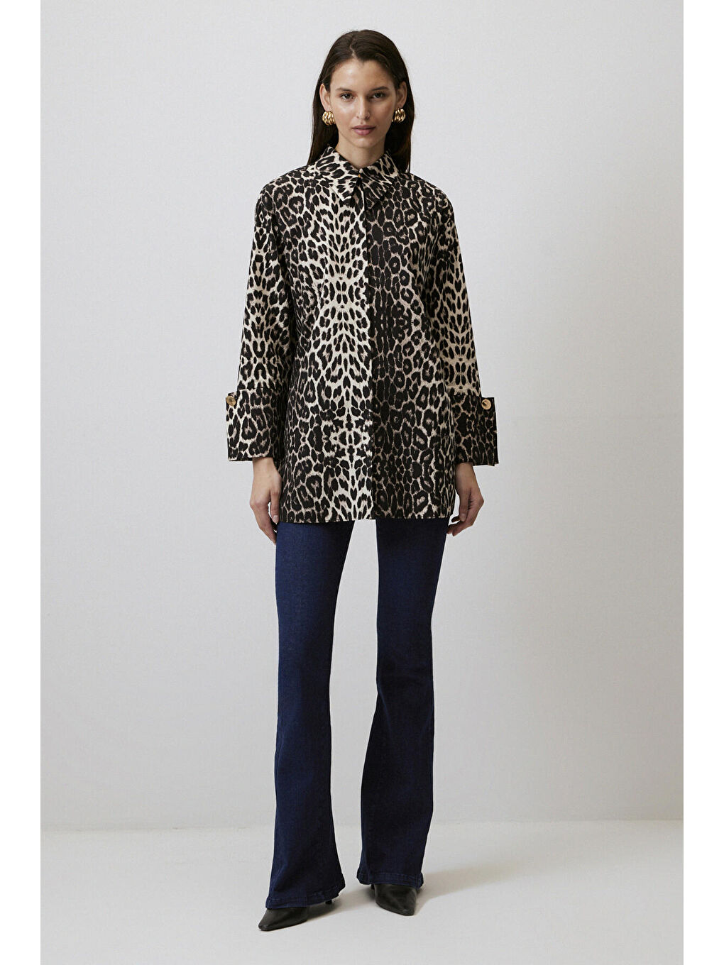 Siyah Geniş Manşetli Desenli Gömlek-2