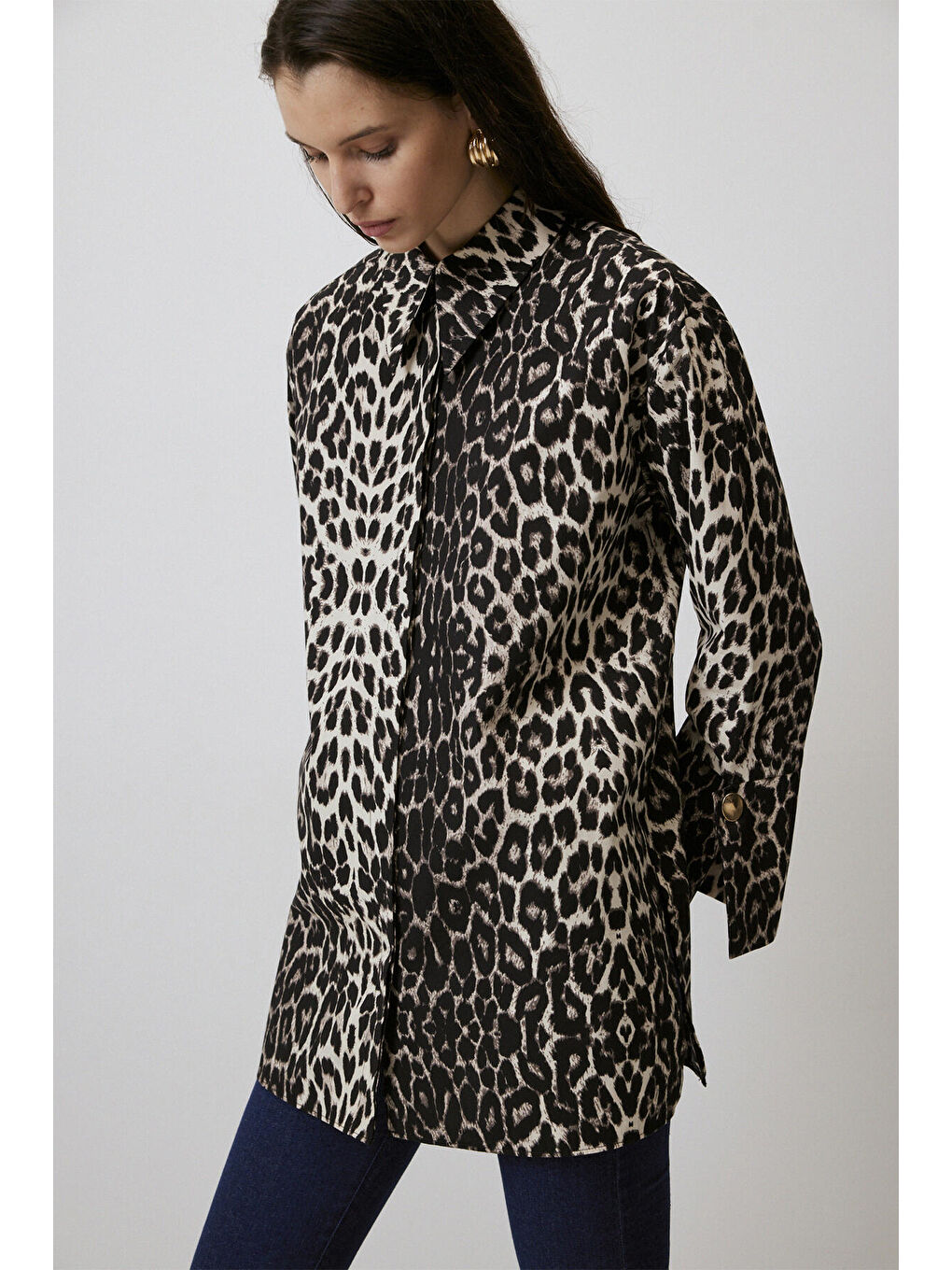 Siyah Geniş Manşetli Desenli Gömlek-3