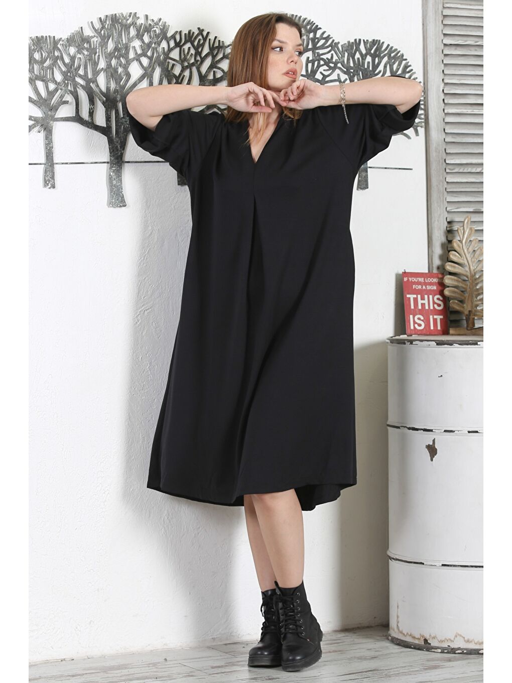 Siyah V Yaka Düğmeli Uzun Kollu Gizli Cepli Casual Uzun Dokuma Elbise-6