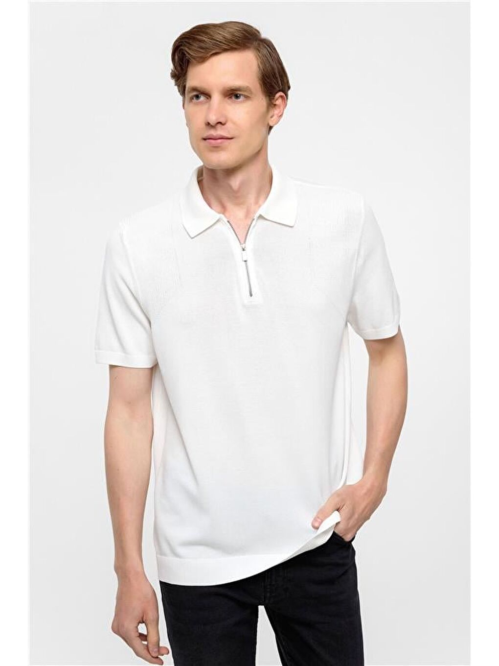 Beyaz Regular Düz Polo Yaka Triko