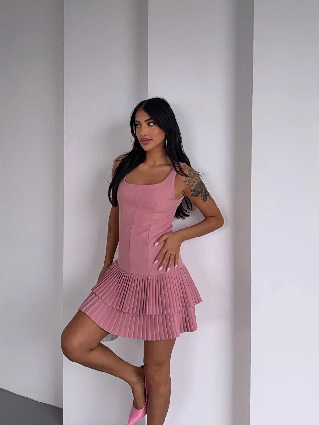 Kadın Pembe Pileli Şortlu Mini Elbise HZL25S-FRY122991-2