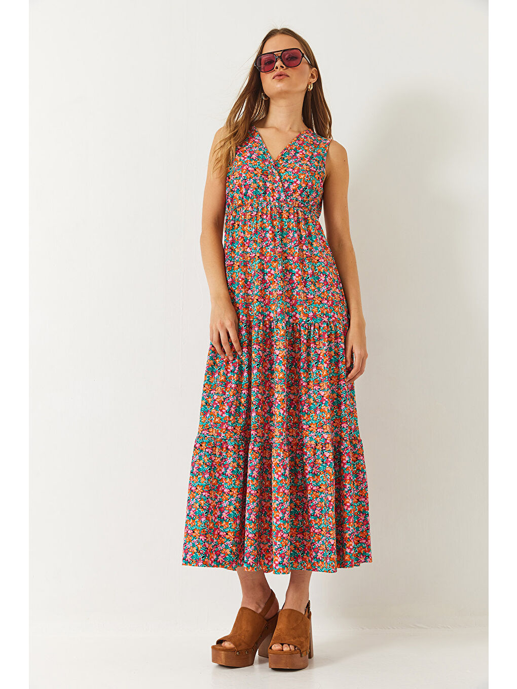 Karışık Kadın Kruvaze Yaka Kolsuz Çiçek Desenli Maxi Elbise-4