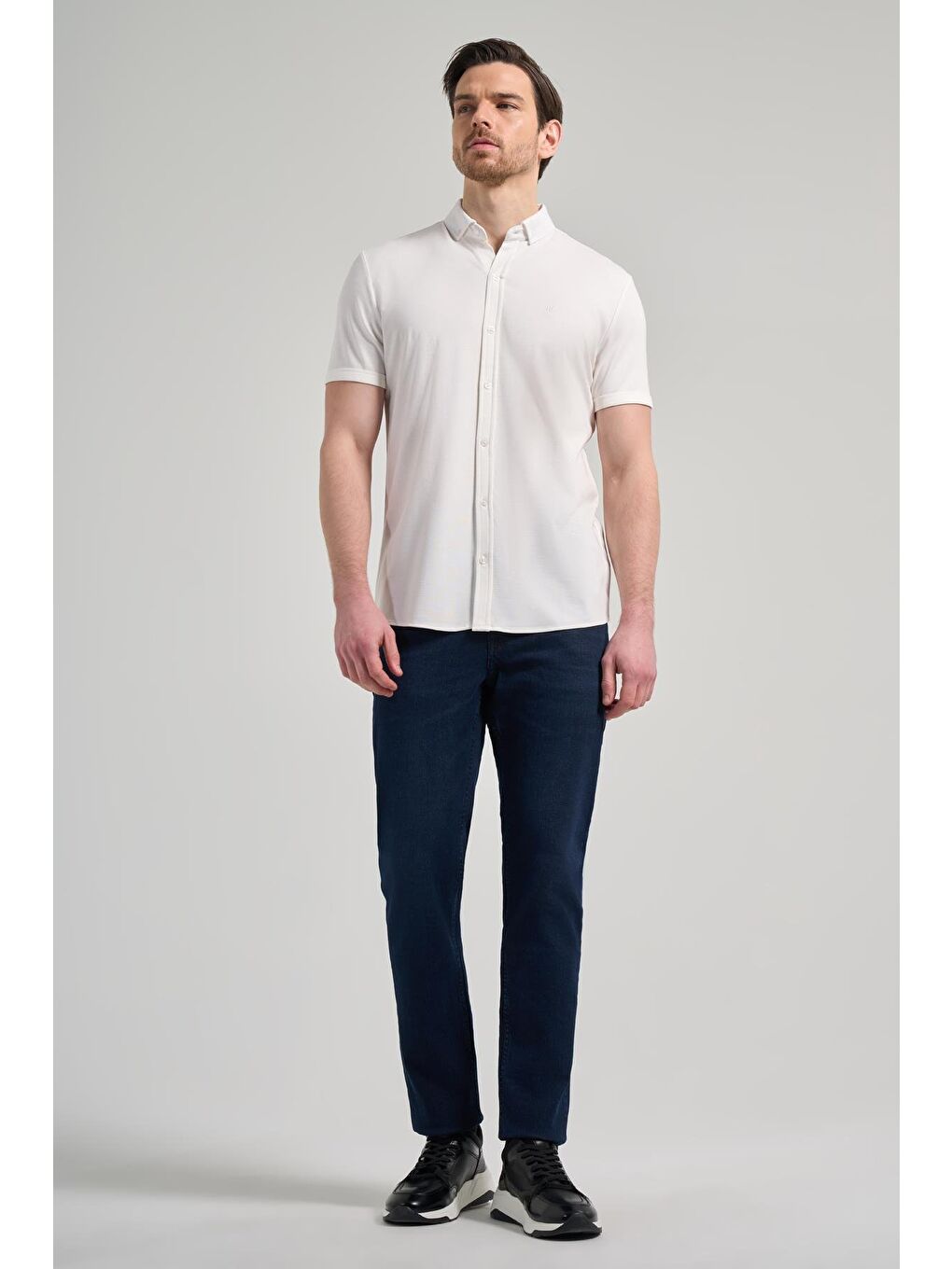 İMZA Beyaz Kısa Kol Düz Örme İtalyan Yaka Düğmeli Cepsiz Pamuklu Classic Slim Fit Gömlek 1004250156_600 - 1
