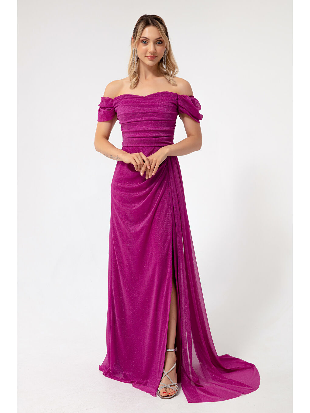 Kadın Fuşya Kayık Yaka Drapeli Yırtmaçlı Uzun Simli Abiye Elbise-2