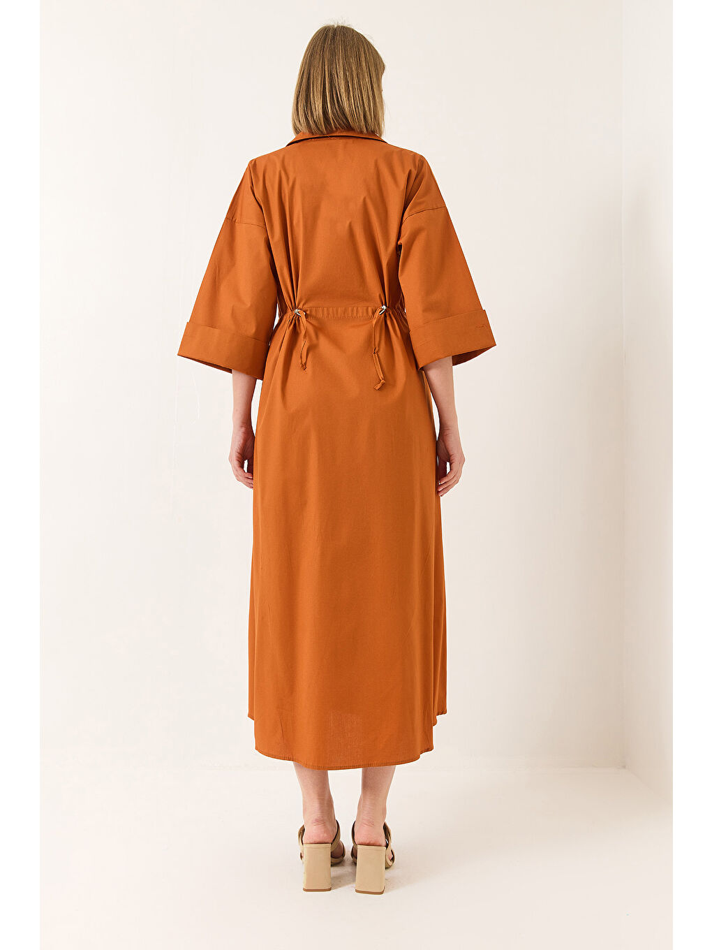 Turuncu Kadın Bel Ayarlamalı yarım Kollu Düğme Kapamalı Uzun Poplin Elbise-6