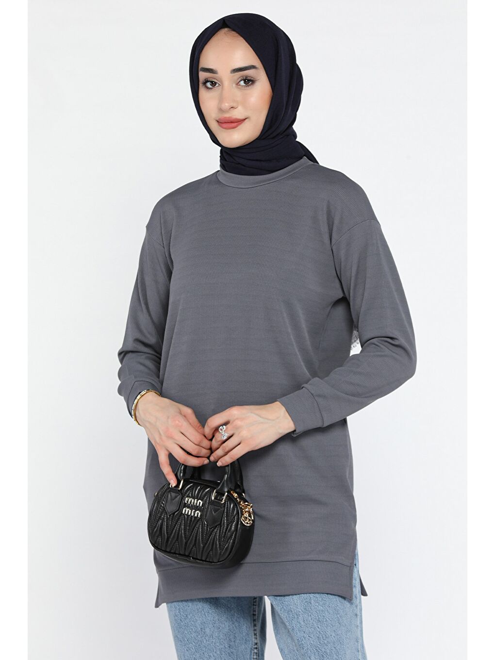 Gri Kadın Bisiklet Yaka Kendinden Çizgi Desenli Tesettür Tunik-1