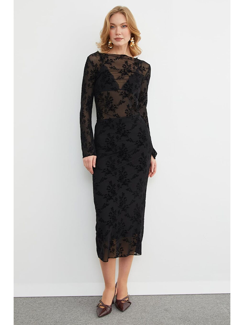 Siyah Beli Lastikli Çiçek Kabartmalı Astarlı Tül Etek-3