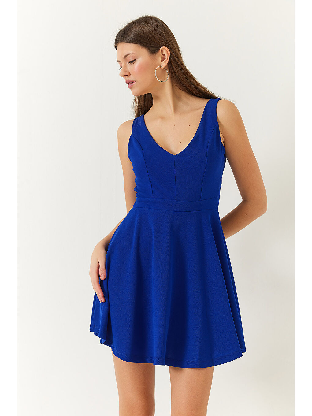 Mavi Kadın V Yaka Sırt Dekolteli Mini Elbise-5