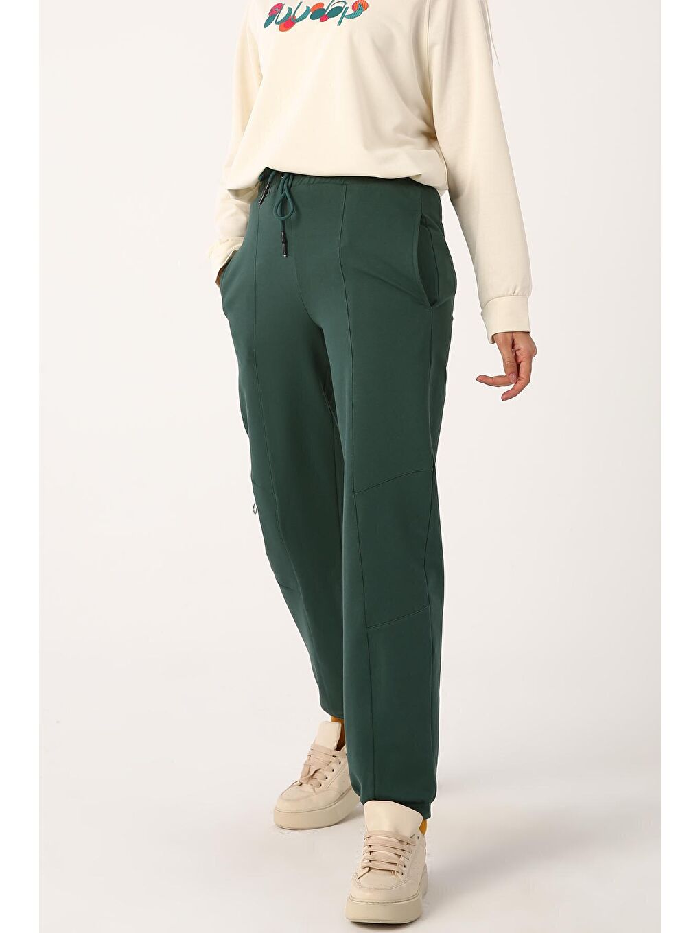 Zümrüt Yeşili Beli Lastikli Dizi Cep Detaylı Eşofman Altı-2