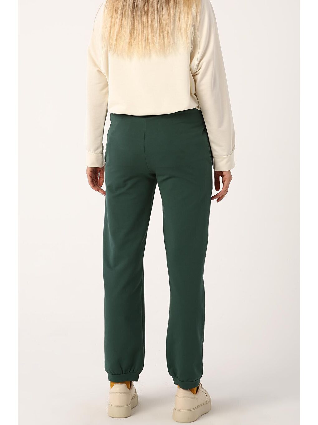 Zümrüt Yeşili Beli Lastikli Dizi Cep Detaylı Eşofman Altı-4