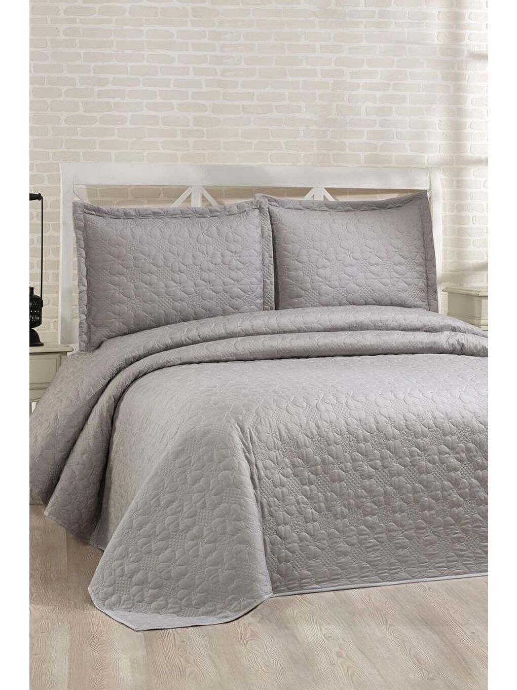Lena Kapitoneli Çift Kişilik Yatak Örtüsü 230x240 Gri