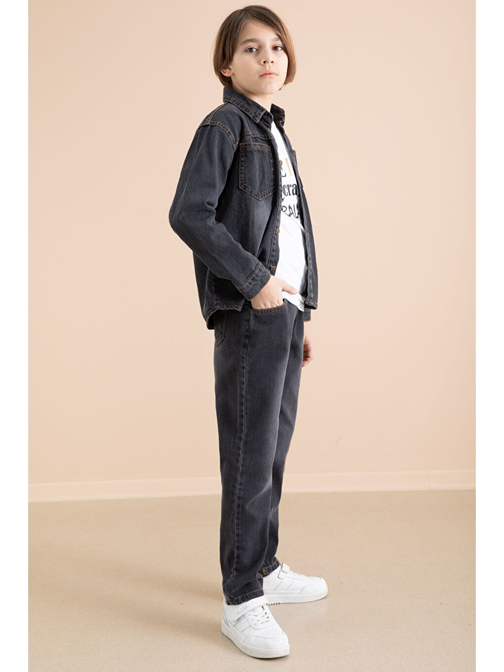 Gri Füme Düğmeli Jean Gömlekli Pantolonlu 3lü Erkek Çocuk Takım 19997-2