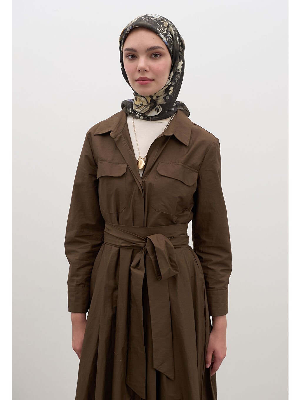 Mıdnıght Rose Desen Pamuklu Viskon Eşarp Haki-2