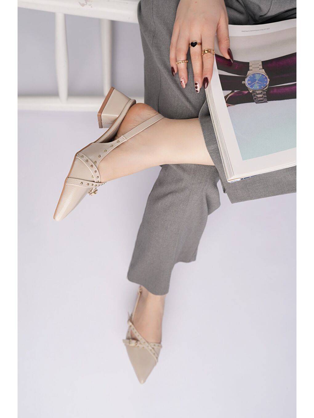 Bej JOLY Sivri Burun Arkası Açık Metal Aksesuarlı Kadın Kısa Topuklu Ayakkabı-3