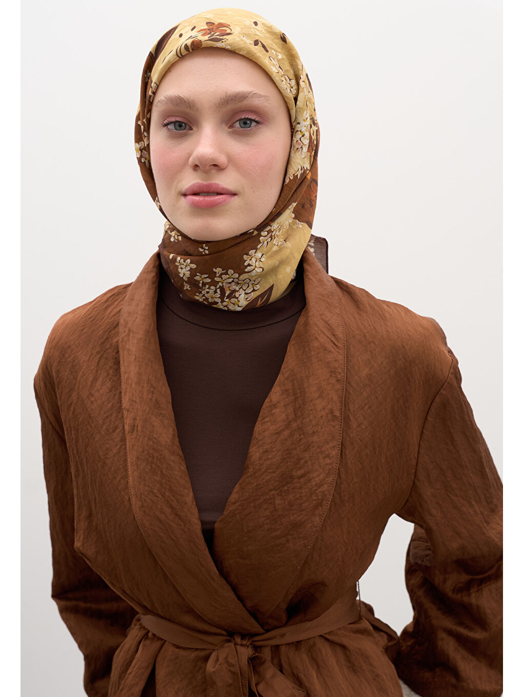 Kahverengi Tıny Plumerıa Desen Pamuklu Viskon Eşarp Kiremit-2