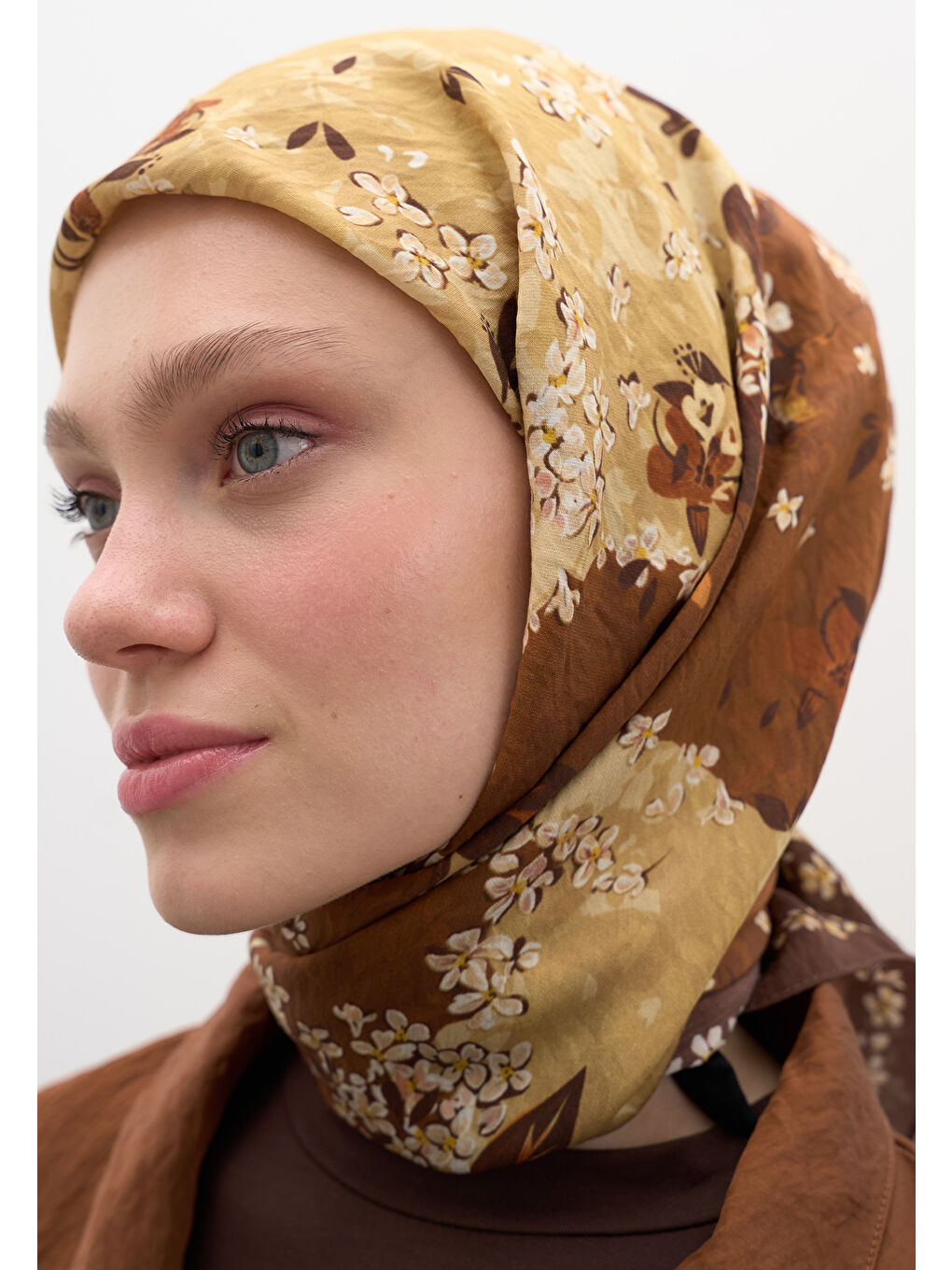 Kahverengi Tıny Plumerıa Desen Pamuklu Viskon Eşarp Kiremit-3