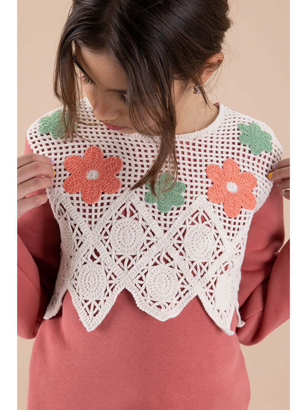 Fuşya Kiremit Dantel İşlemeli Şardonlu Geniş Paça Kız Çocuk Eşofman Takımı 20239-1