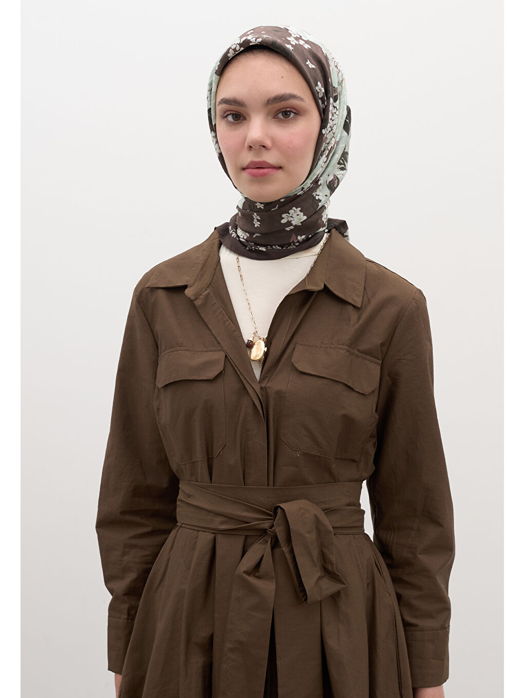 Kahverengi Tıny Plumerıa Desen Pamuklu Viskon Eşarp Tozlu Kahve-1